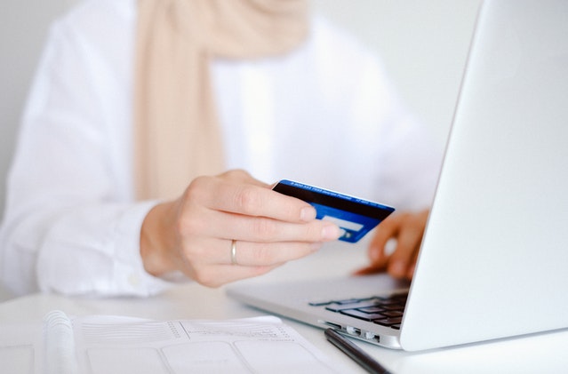 Hackers can steal credit card details online